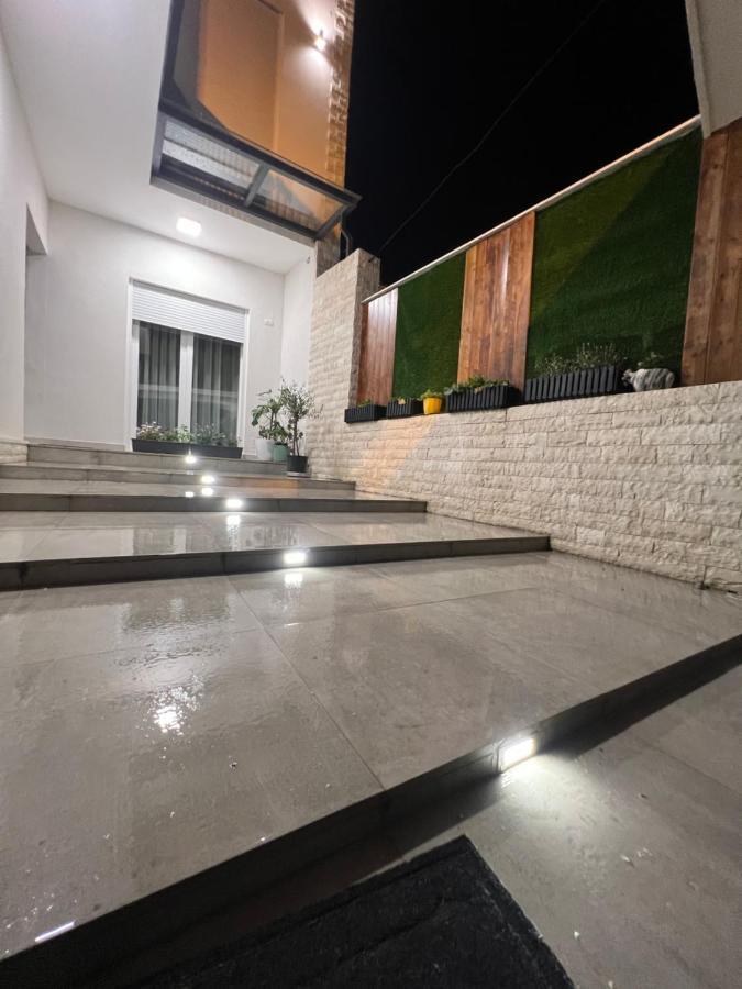 Te Nana Home Shkoder Bagian luar foto
