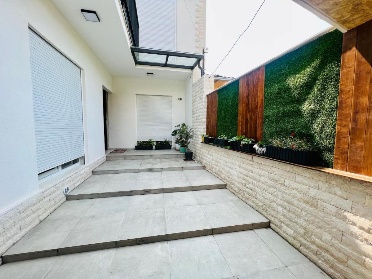 Te Nana Home Shkoder Bagian luar foto